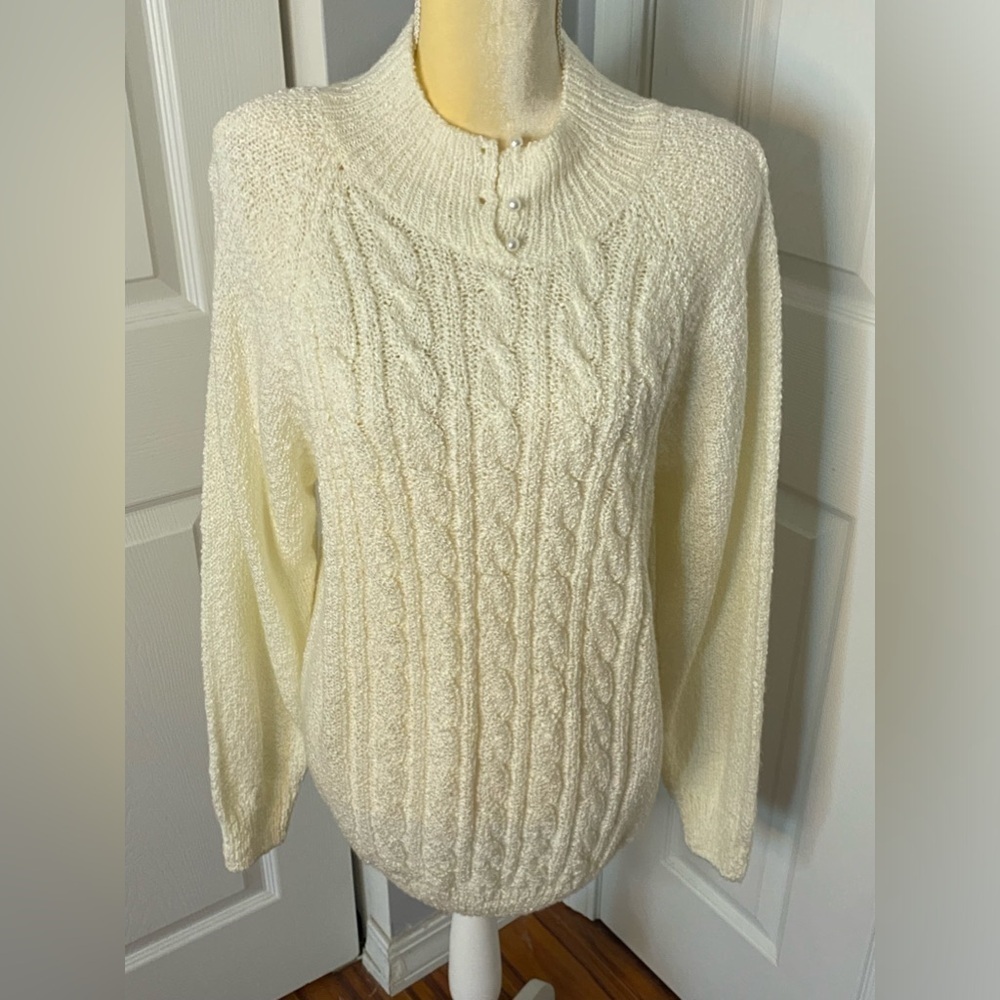 Jennifer Moore Sweater in Off White